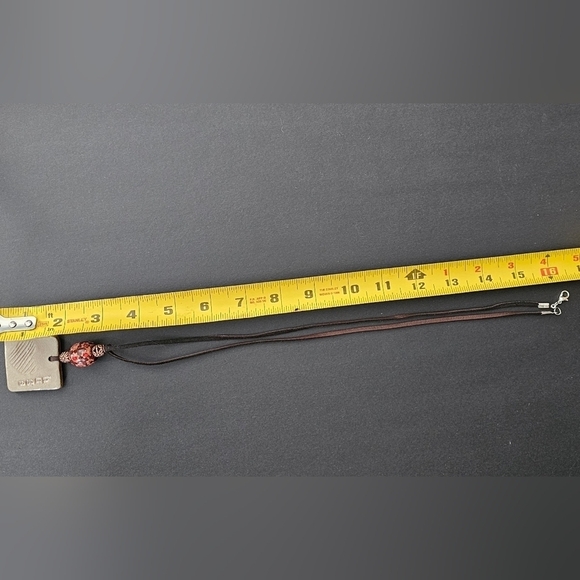 Boho ceramic aromatherapy pendant hand crafted with leather string - Picture 5 of 5